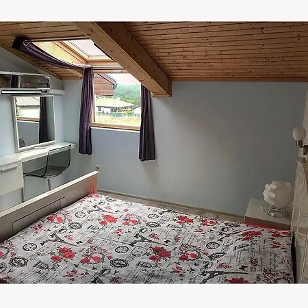 בית נופש Vacation House In Ivanovi Kolibi *